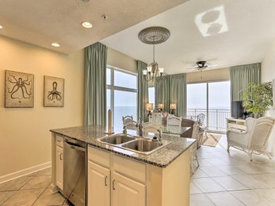 Panama City Vacation Condo Sleeps Eight Guests