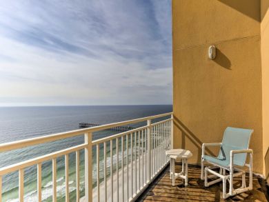 Panama City Vacation Condo Sleeps Eight Guests