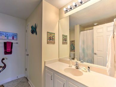 Panama City Vacation Condo Sleeps Eight Guests