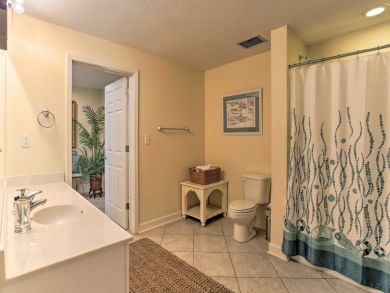 Panama City Vacation Condo Sleeps Eight Guests