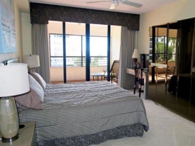 Longboat Key Vacation Condo on Beach