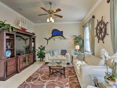 Cape Coral Vacation Home Sleeps Eight Guests - Canal View