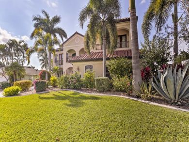 Cape Coral Vacation Home Sleeps Eight Guests - Canal View