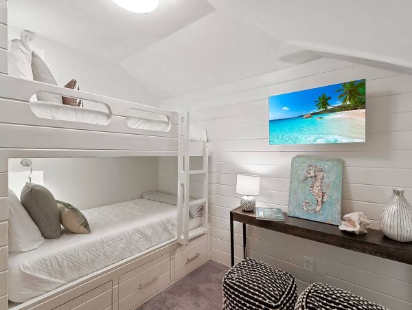 Luxury Five Bedroom Vacation Rental in Rosemary Beach