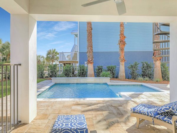 Luxury Seagrove Five Bedroom Vacation Home With Private Pool