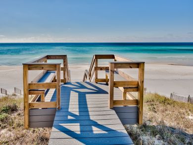 2 Five bedrooms houses on the beach