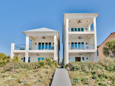 2 Five bedrooms houses on the beach