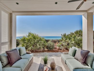 2 Five bedrooms houses on the beach