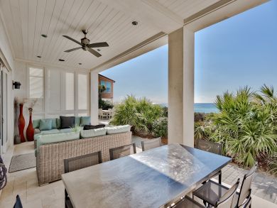2 Five bedrooms houses on the beach