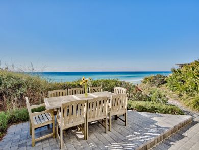 2 Five bedrooms houses on the beach