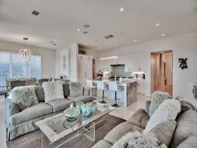 2 Five bedrooms houses on the beach
