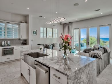2 Five bedrooms houses on the beach
