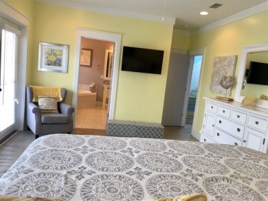 Seacrest Beach villa with community pool