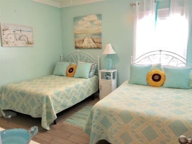 Seacrest Beach villa with community pool