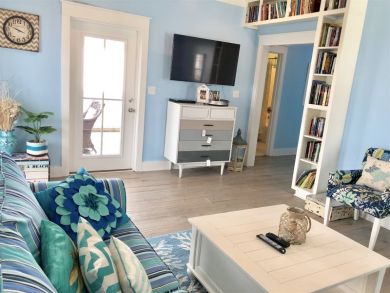 Seacrest Beach villa with community pool