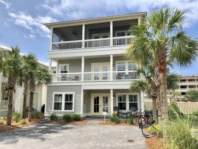 Seacrest Beach villa with community pool