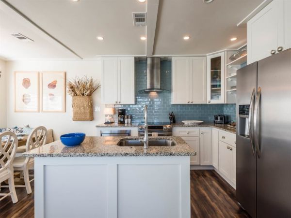 Santa Rosa Beach Vacation Home Walk to Beach 4 Bedrooms