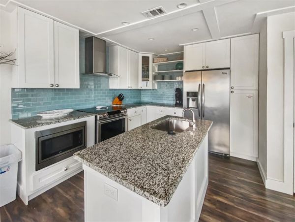Santa Rosa Beach Vacation Home Walk to Beach 4 Bedrooms