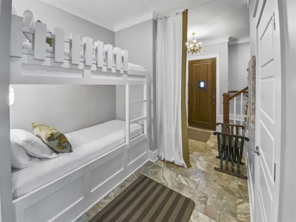 Seagrove Vacation home walk to beach and  lake views