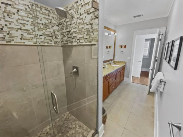 Seagrove Vacation home walk to beach and  lake views