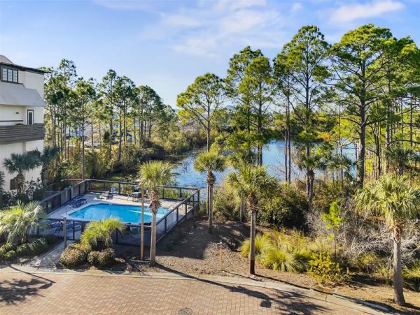 Seagrove Vacation home walk to beach and  lake views