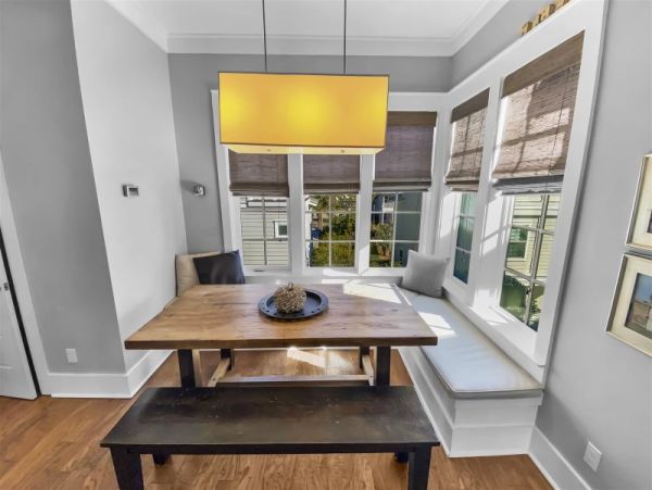 Seagrove Vacation home walk to beach and  lake views