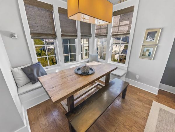 Seagrove Vacation home walk to beach and  lake views