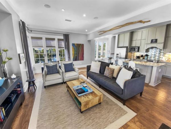 Seagrove Vacation home walk to beach and  lake views