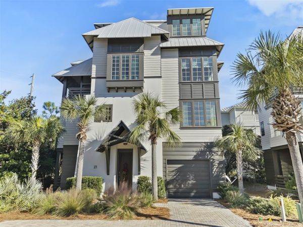 Seagrove Vacation home walk to beach and  lake views