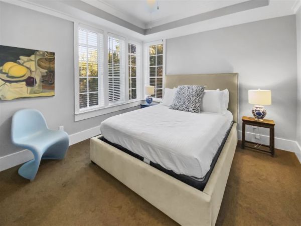 Seagrove Vacation home walk to beach and  lake views