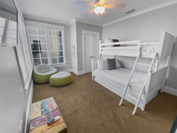 Seagrove Vacation home walk to beach and  lake views