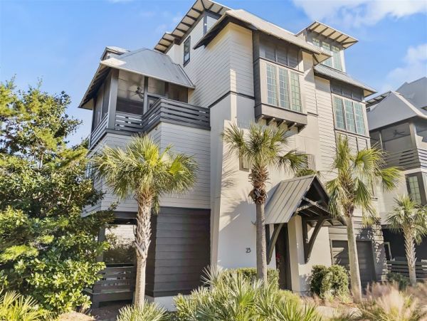 Seagrove Vacation home walk to beach and  lake views