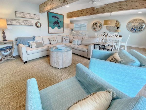 Rosemary Beach Five Bedroom Vacation Pool Home Sleeps 16