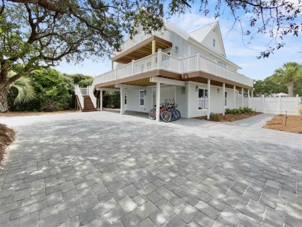 Rosemary Beach Five Bedroom Vacation Pool Home Sleeps 16