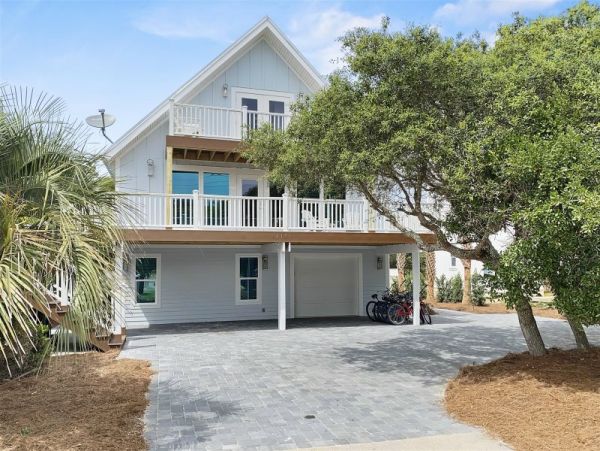 Rosemary Beach Five Bedroom Vacation Pool Home Sleeps 16