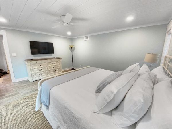 Rosemary Beach Five Bedroom Vacation Pool Home Sleeps 16