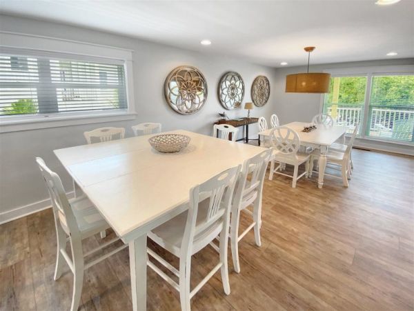 Rosemary Beach Five Bedroom Vacation Pool Home Sleeps 16