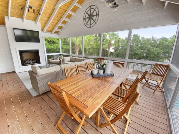 Rosemary Beach Five Bedroom Vacation Pool Home Sleeps 16