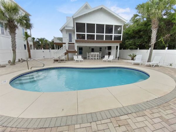 Rosemary Beach Five Bedroom Vacation Pool Home Sleeps 16