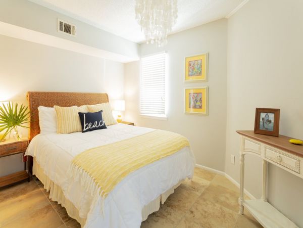 Santa Rosa Beach House 5 Bedrooms Sleeps 12 with Pool