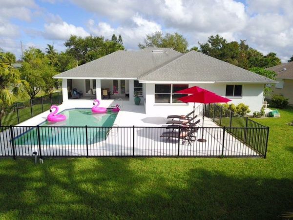 Naples Luxury Vacation Pool Home Walk to Beach Sleeps 6