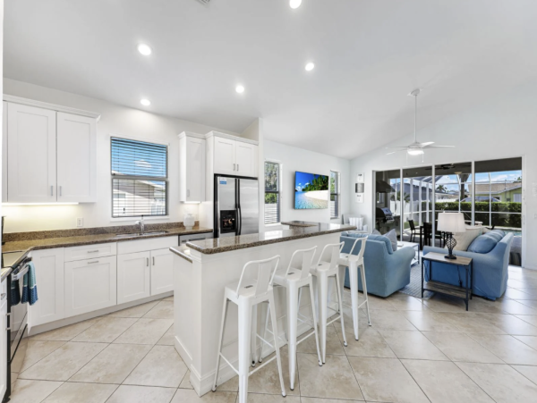 Naples Vacation Rental - Vanderbilt Beach Coastal Retreat with Heated Pool & Outdoor Kitchen