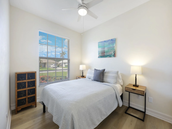 Naples Vacation Rental - Vanderbilt Beach Coastal Retreat with Heated Pool & Outdoor Kitchen