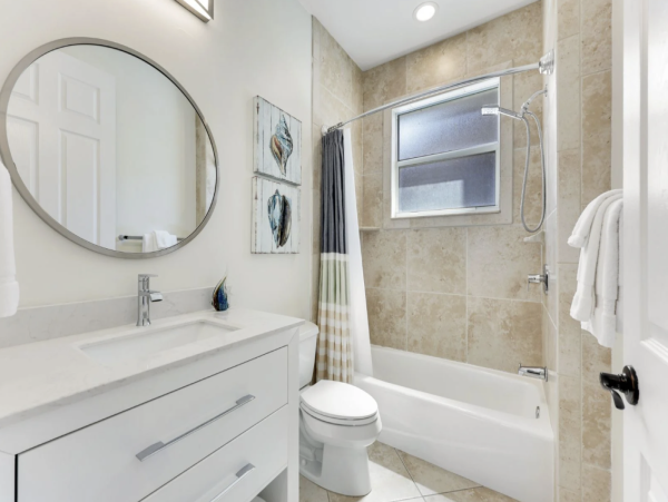Naples Vacation Rental - Vanderbilt Beach Coastal Retreat with Heated Pool & Outdoor Kitchen