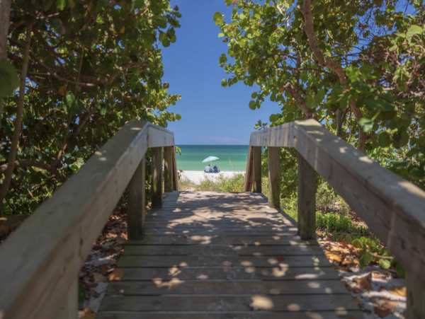 Naples Vacation Rental - Vanderbilt Beach Coastal Retreat with Heated Pool & Outdoor Kitchen