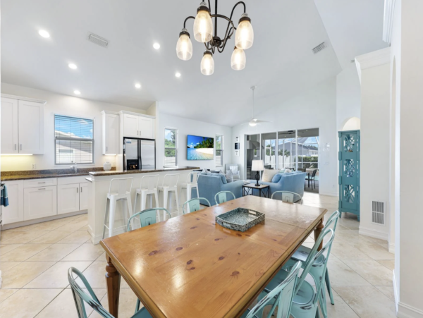 Naples Vacation Rental - Vanderbilt Beach Coastal Retreat with Heated Pool & Outdoor Kitchen