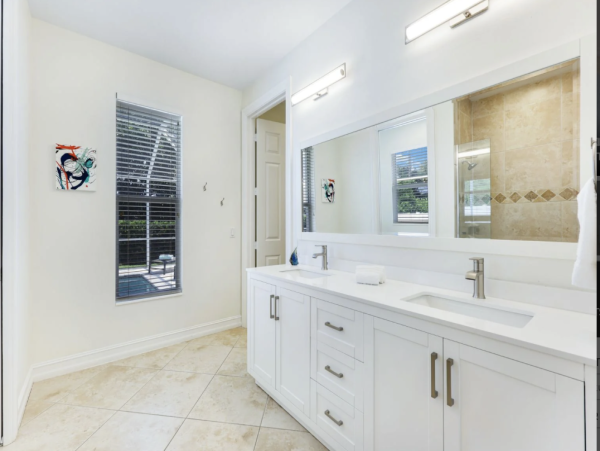 Naples Vacation Rental - Vanderbilt Beach Coastal Retreat with Heated Pool & Outdoor Kitchen