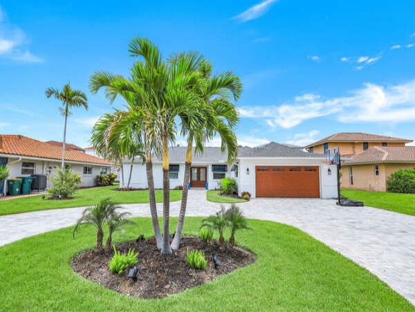 Naples Luxury Vacation Rental Sleeps Six Guests