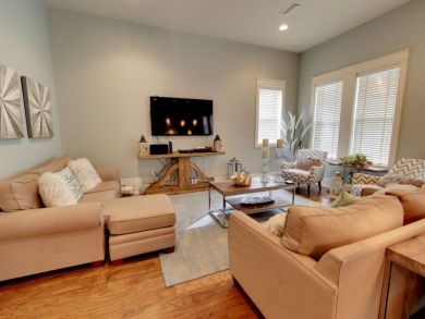 Destin Home 930032