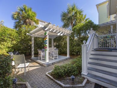 Six Bedroom Vacation Home in Santa Rosa Beach Sleeps 19